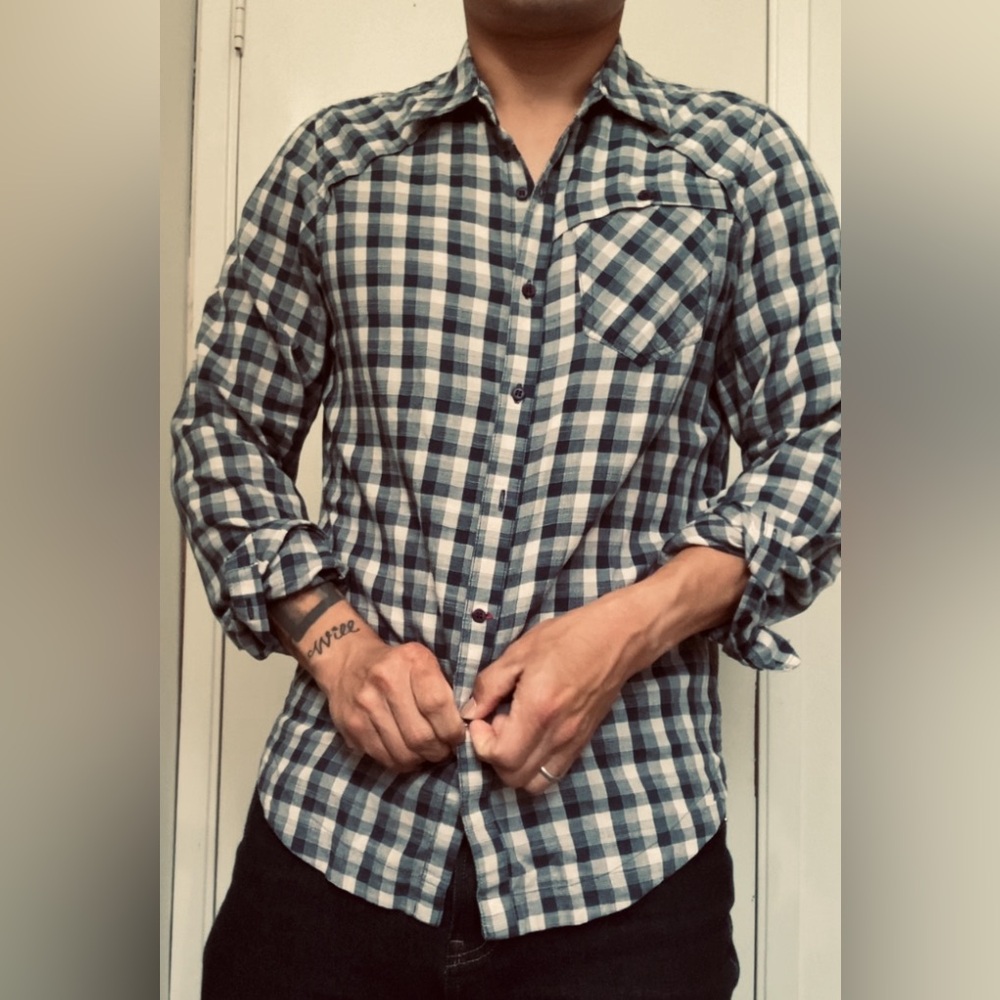 Light cotton button down